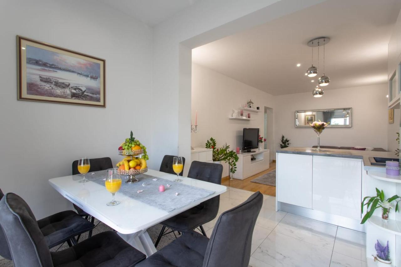 Lux Apartment Ema Kaštela Eksteriør bilde